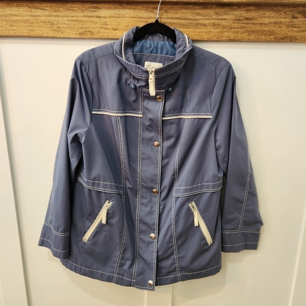 TRADITION Womens Outdoor Rain Jacket Coat Full Zip Pockets 100% Polyester Size M